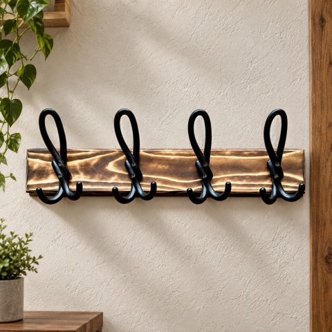 Listwa wieszakowa 50 cm – opalana deska z 4 metalowymi hakami